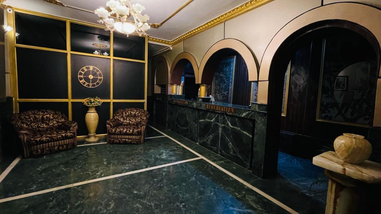 Hotel International Srinagar Екстер'єр фото