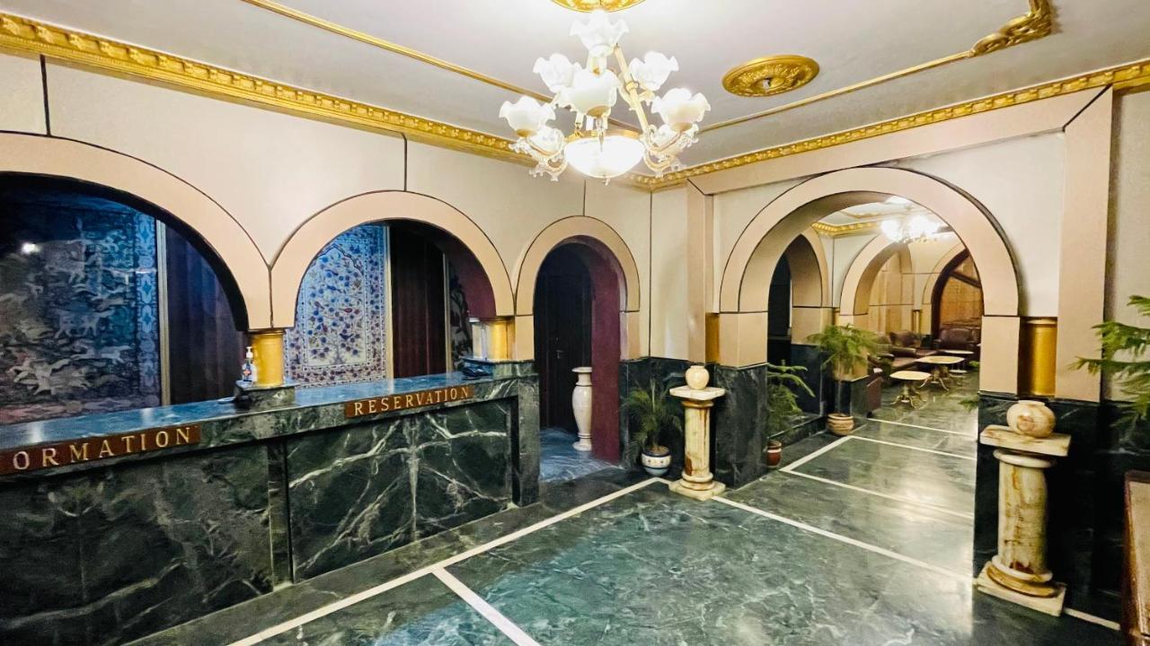 Hotel International Srinagar Екстер'єр фото