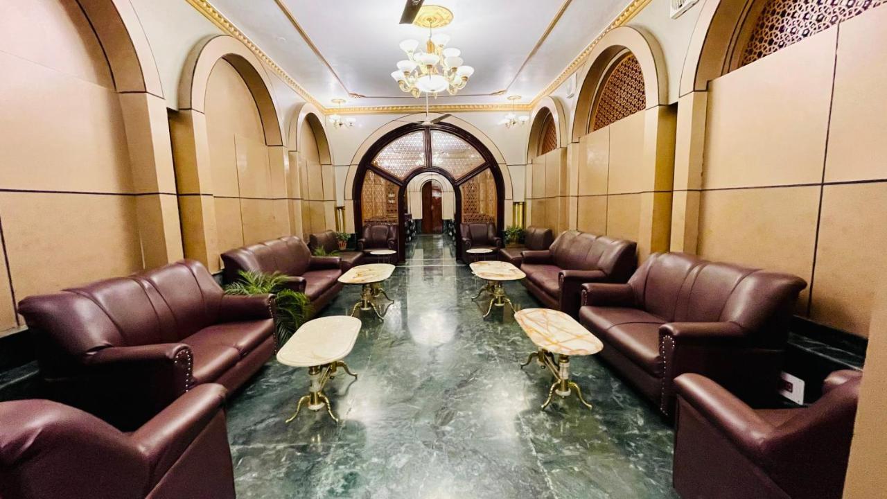 Hotel International Srinagar Екстер'єр фото
