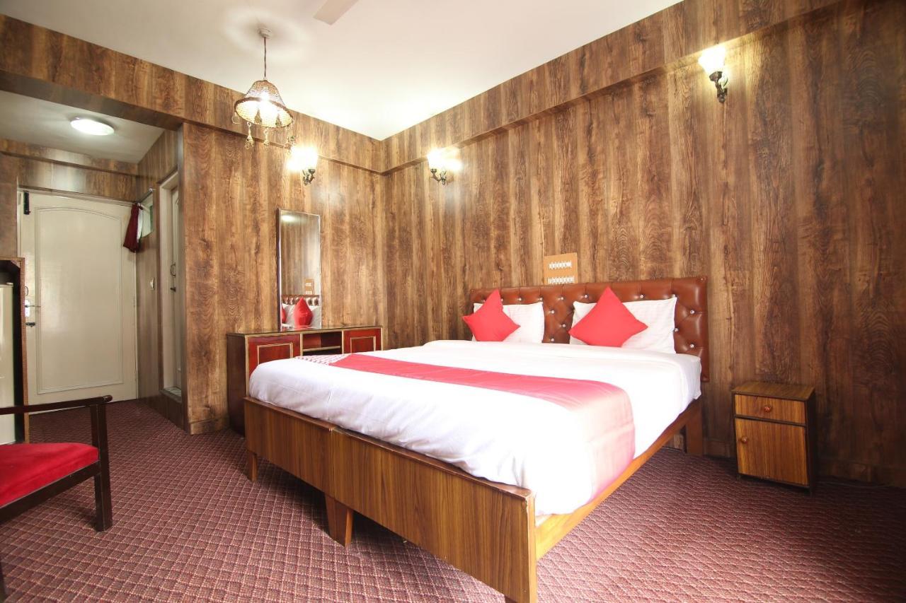Hotel International Srinagar Екстер'єр фото