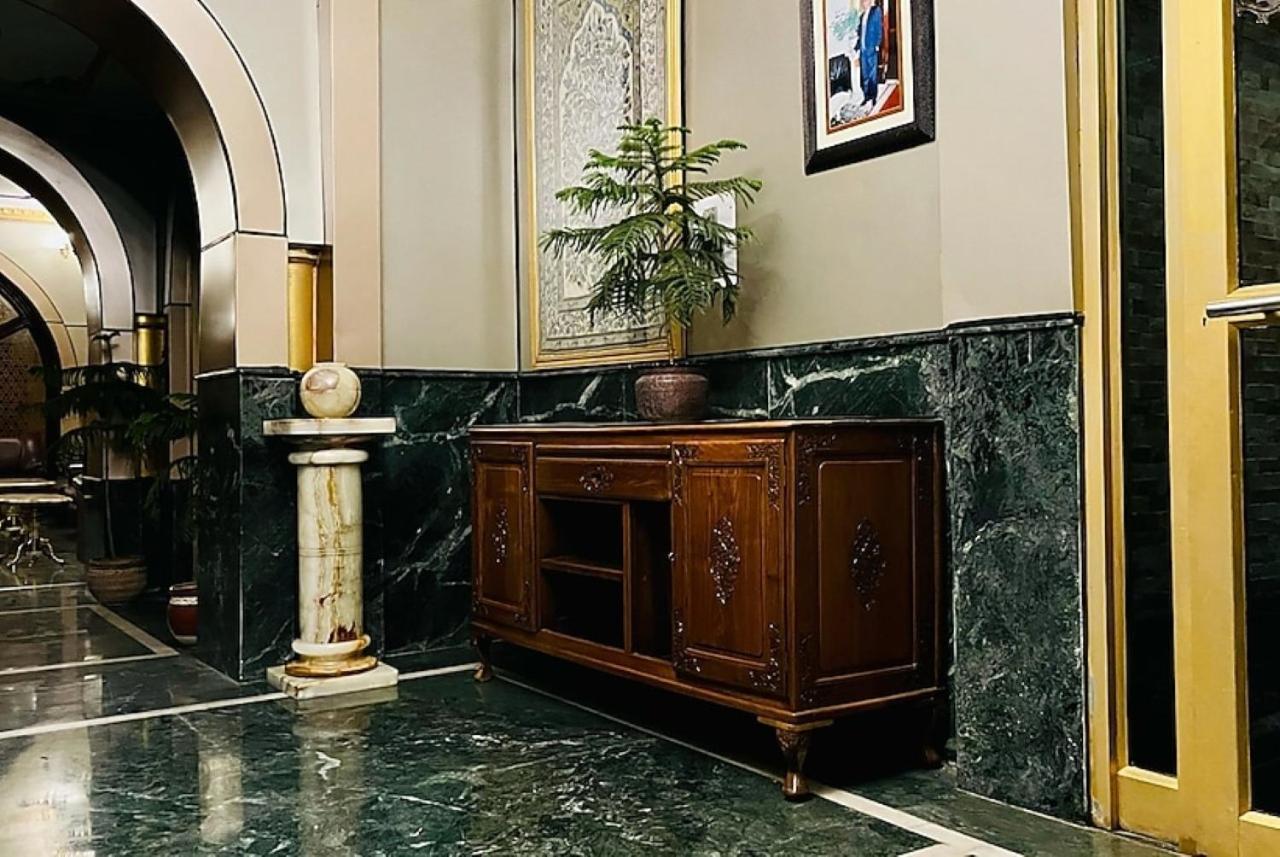 Hotel International Srinagar Екстер'єр фото