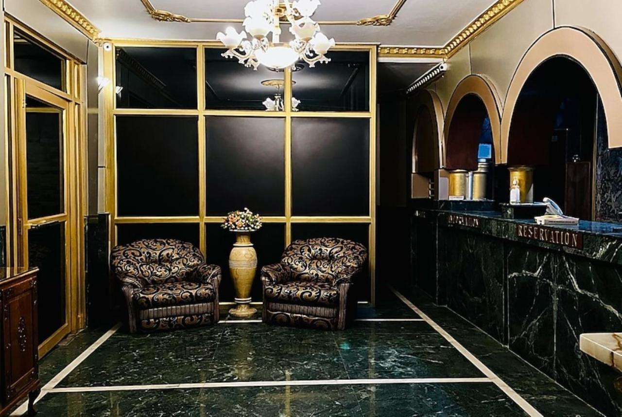 Hotel International Srinagar Екстер'єр фото