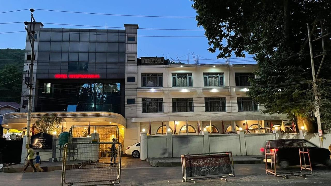Hotel International Srinagar Екстер'єр фото